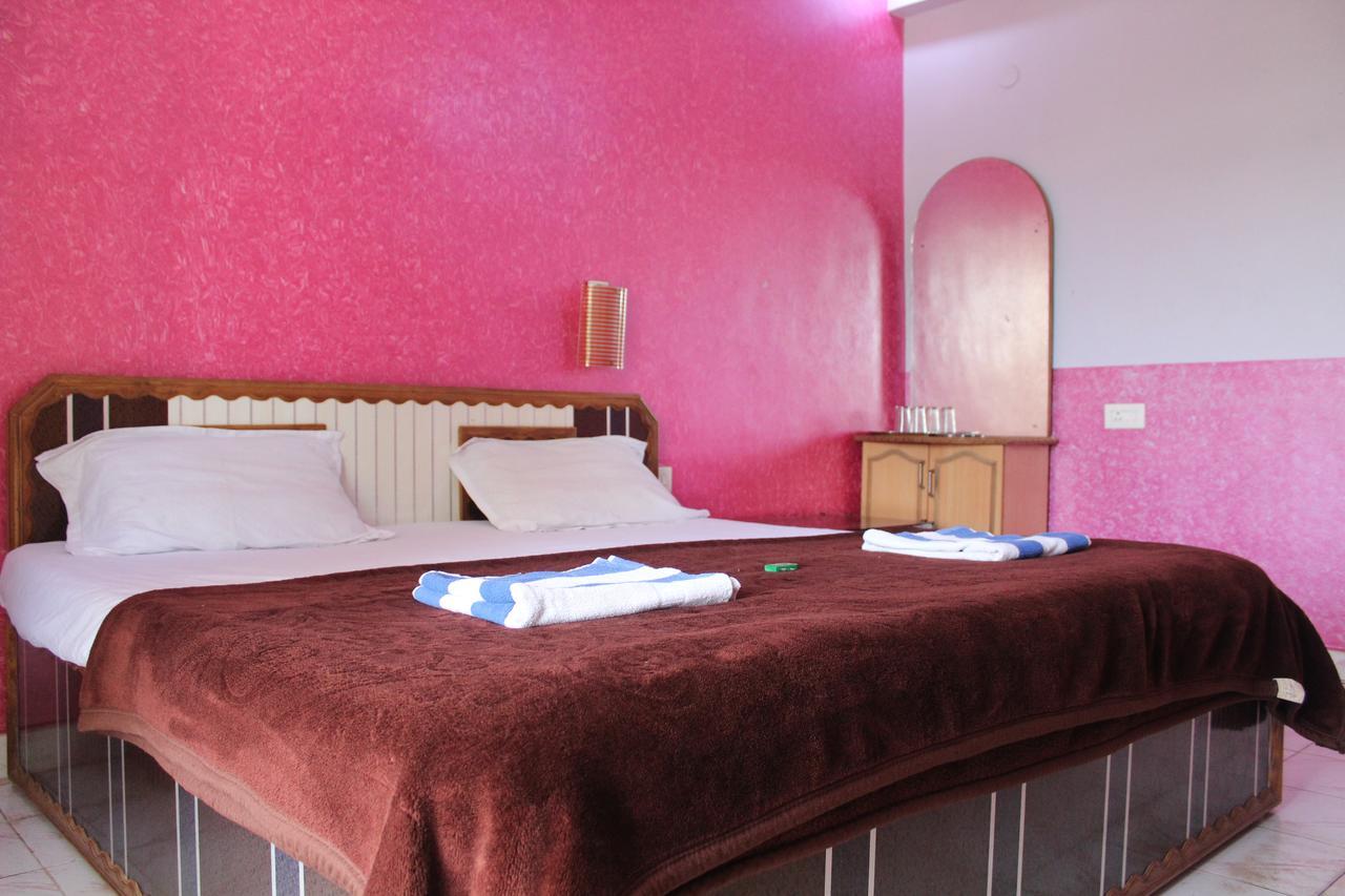 Hotel Natasha Panaji Buitenkant foto