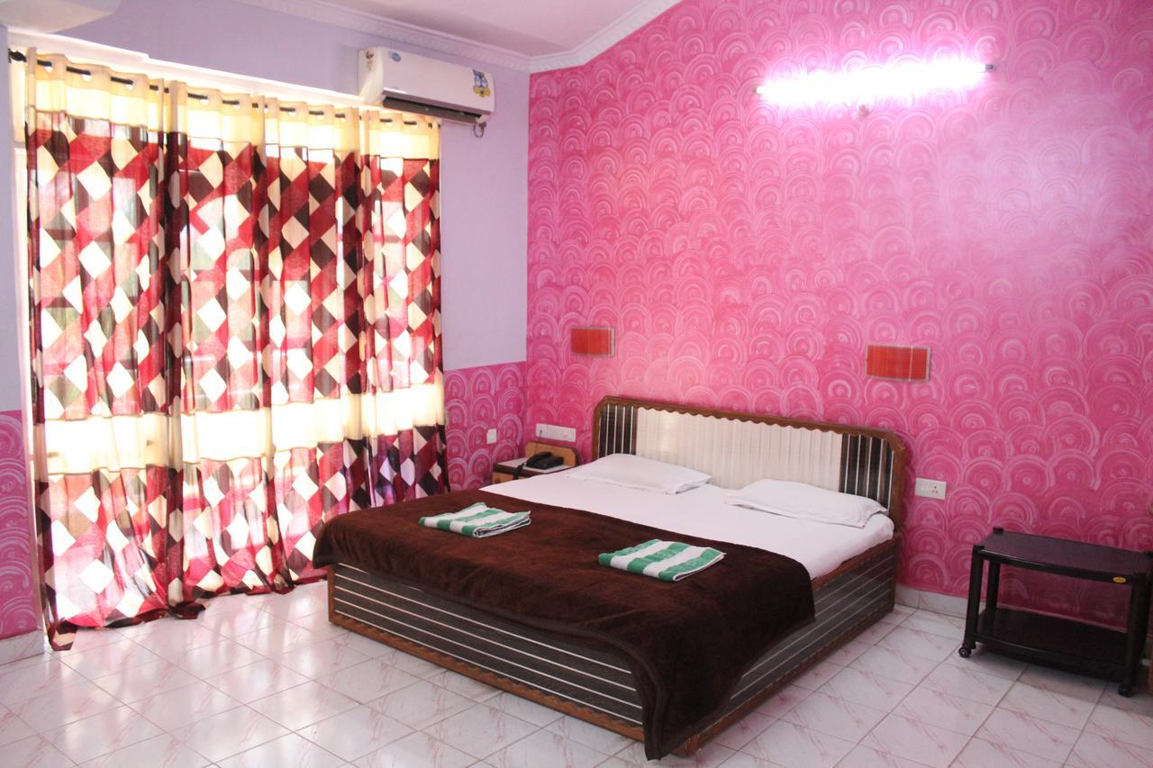 Hotel Natasha Panaji Buitenkant foto